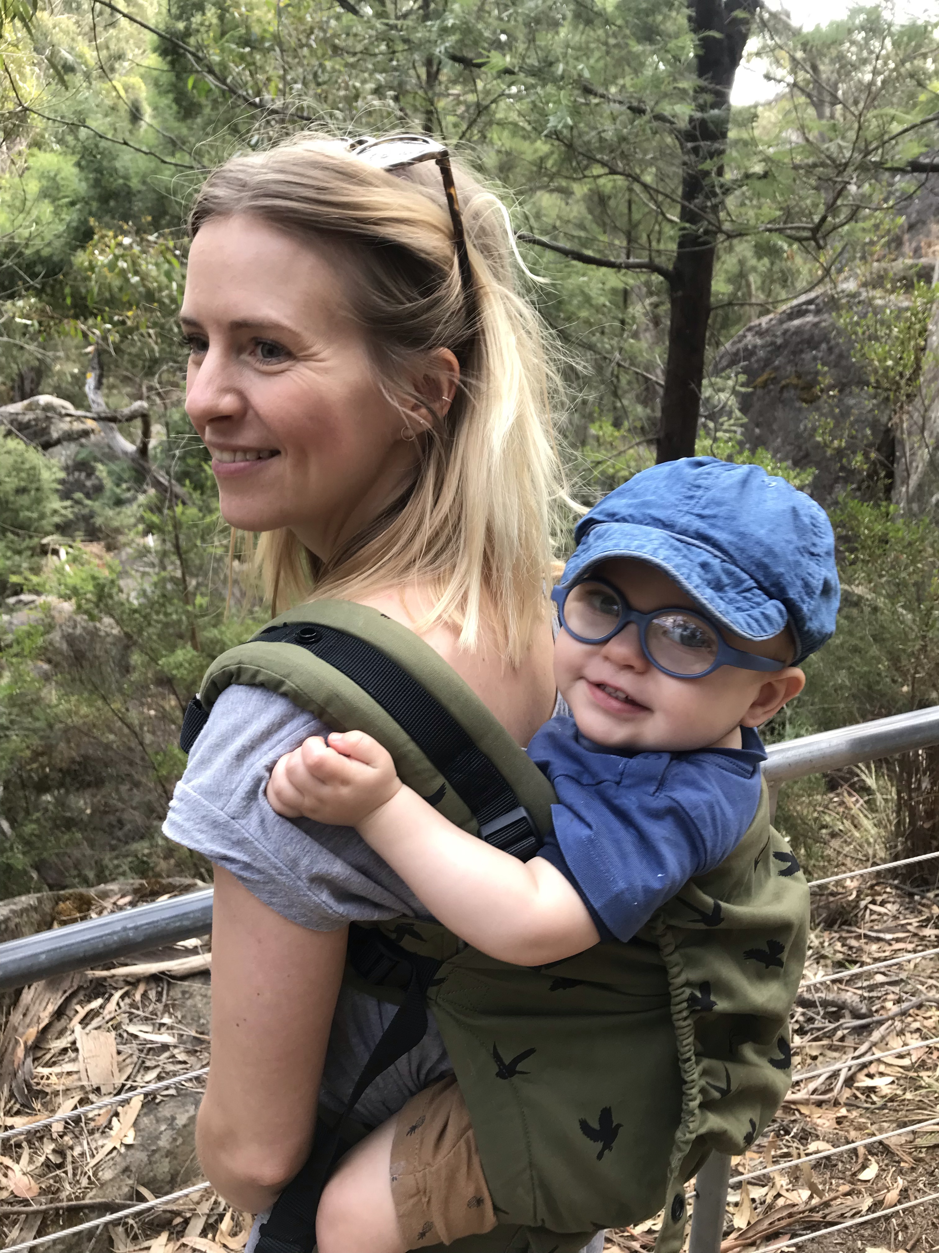 Baby bagage vliegreis reis wat meenemen travel essentials