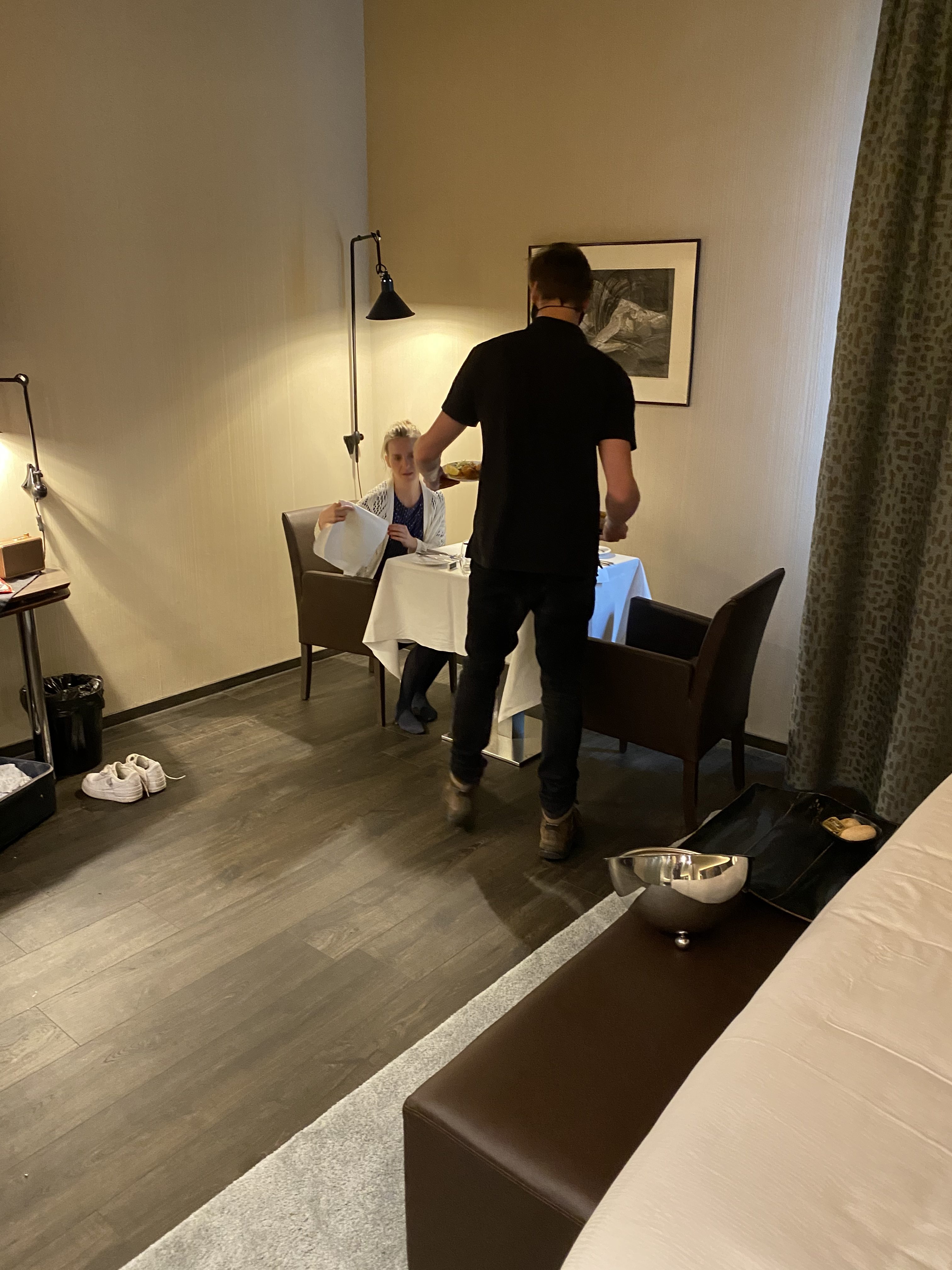 Privédineren op hotel kamer overnachting