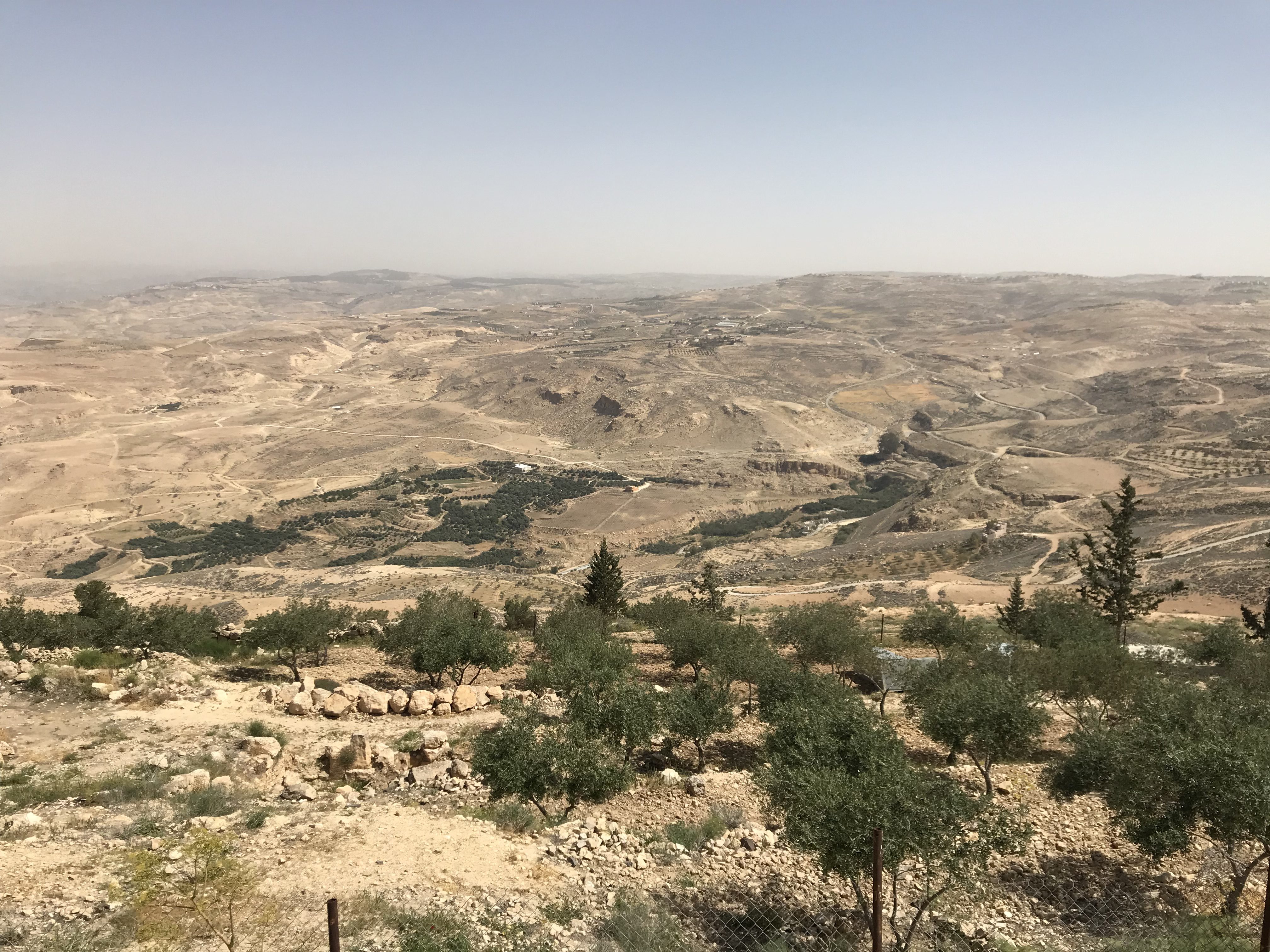 Op Mount Nebo in Jordanië uitzicht over de Jordaanvallei