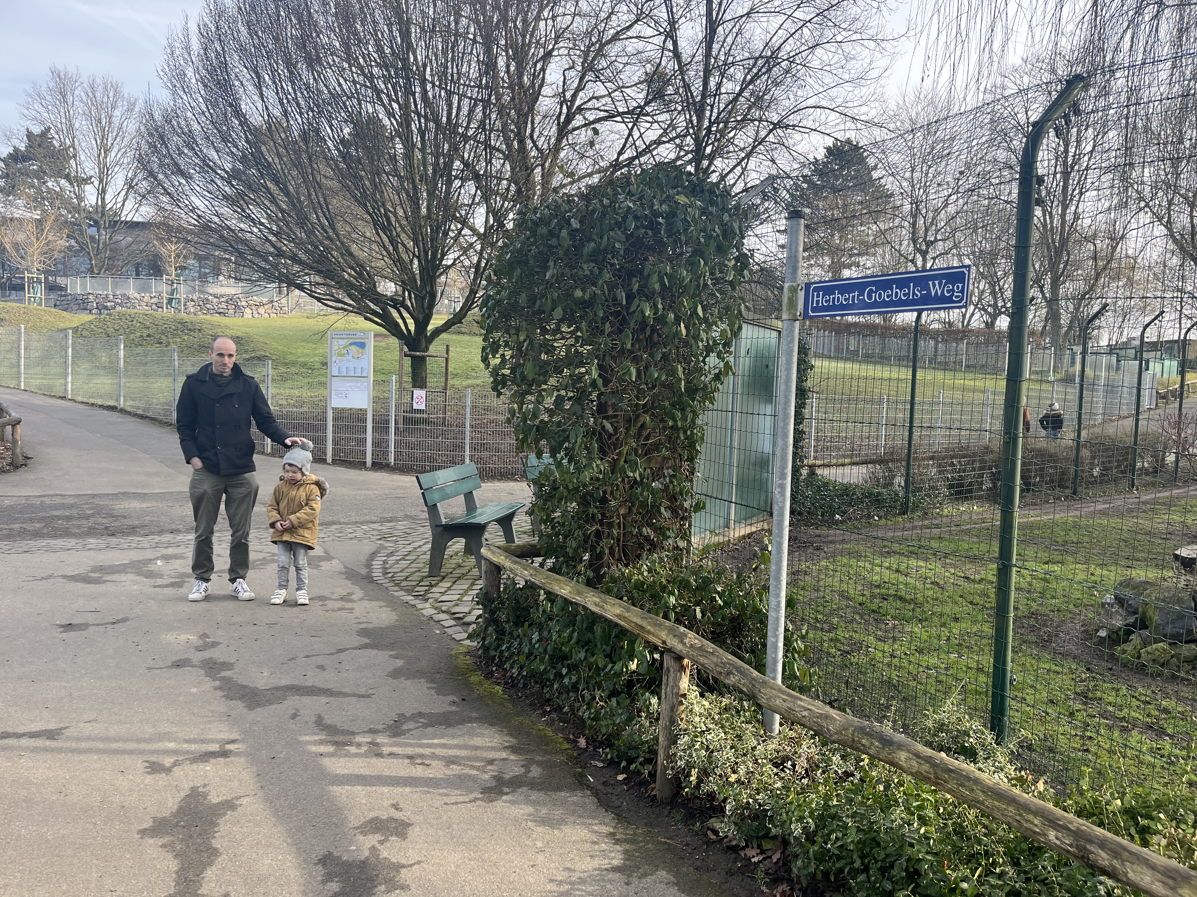 Zoo van Aken met kinderen